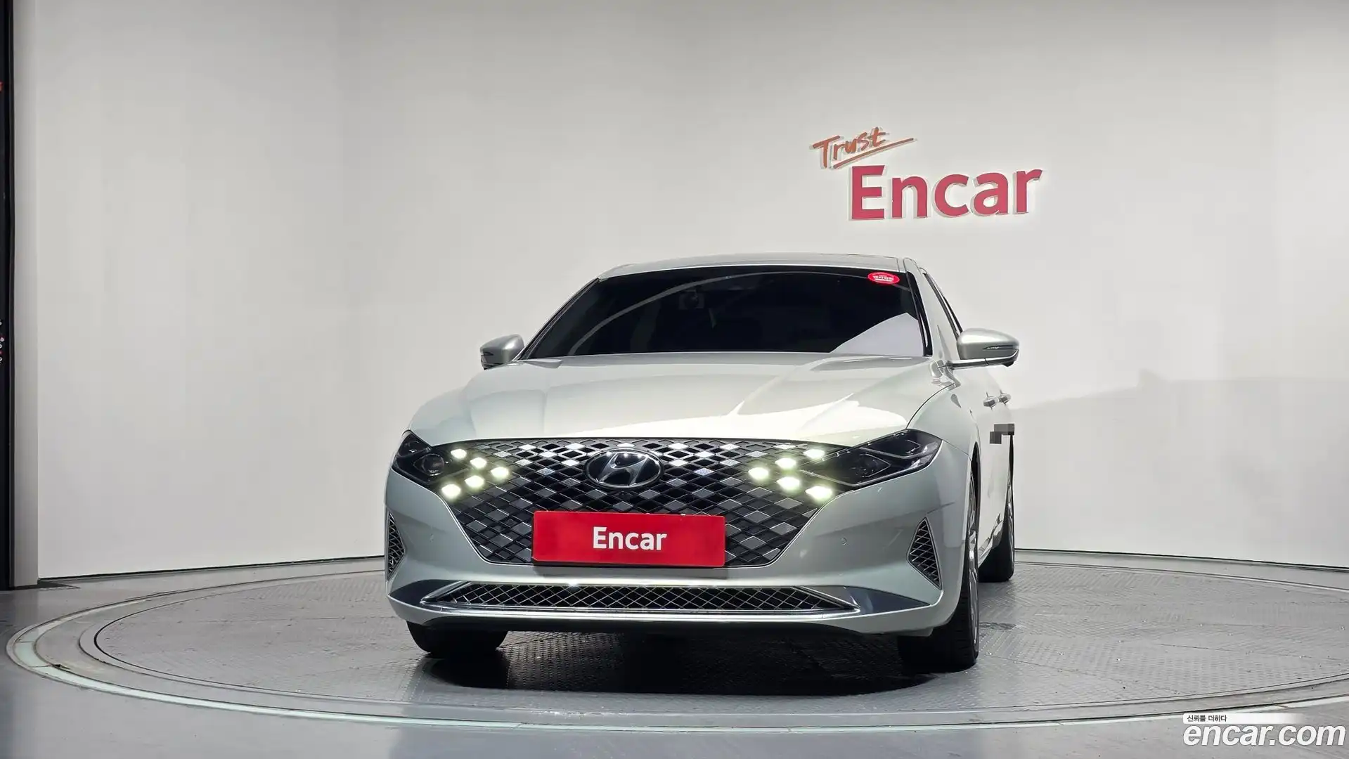 Grandeur Hyundai 2019.11-OUTER-003