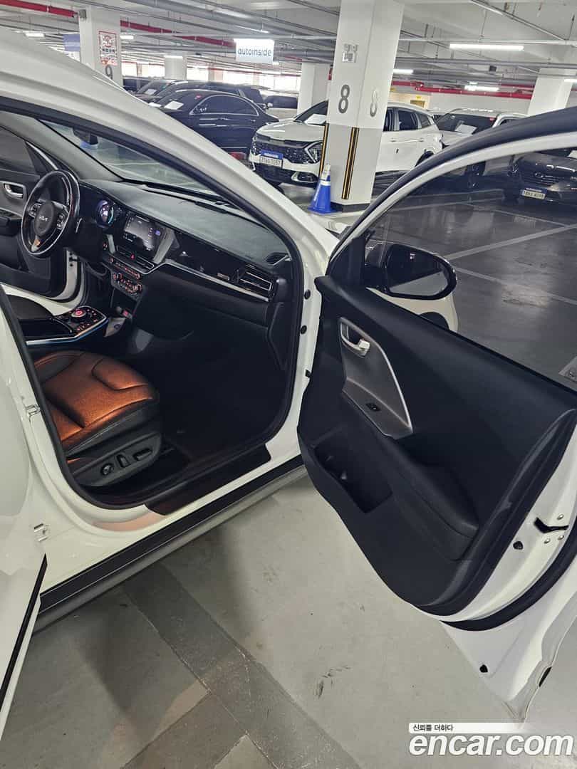 Niro Kia 2022.8-OPTION-016