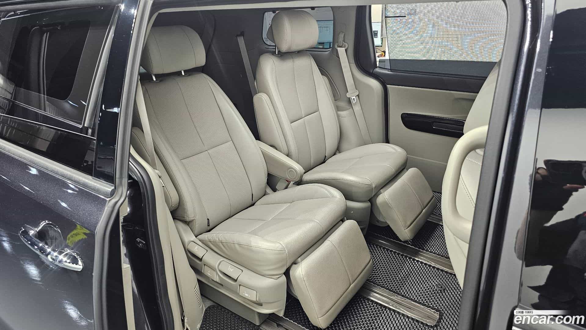 Canival Kia 2018.4-OPTION-015