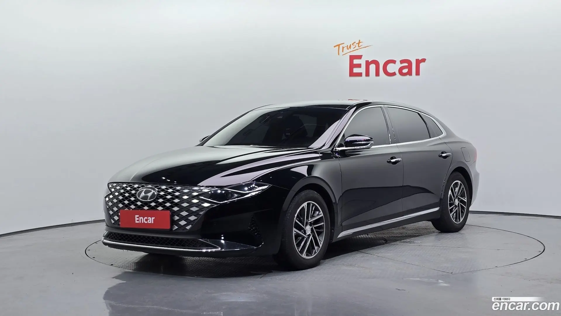 Main__Slider__Photo:Grandeur Hyundai 2020.0-0