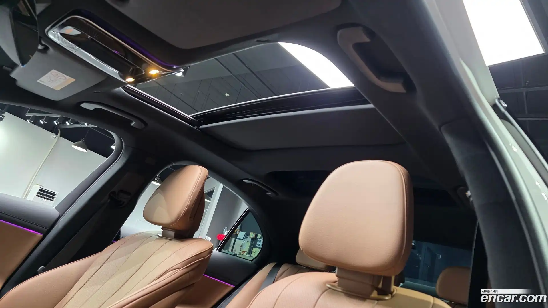E-Class Mercedes-Benz 2025.9-OPTION-024