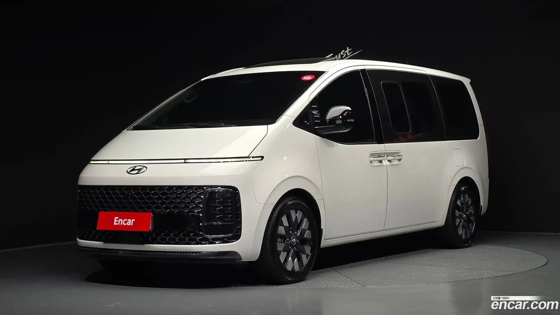 Staria Hyundai 2021.6-OUTER-001