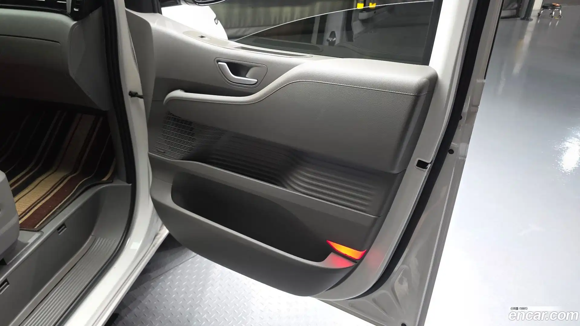 Staria Hyundai 2021.6-INNER-034