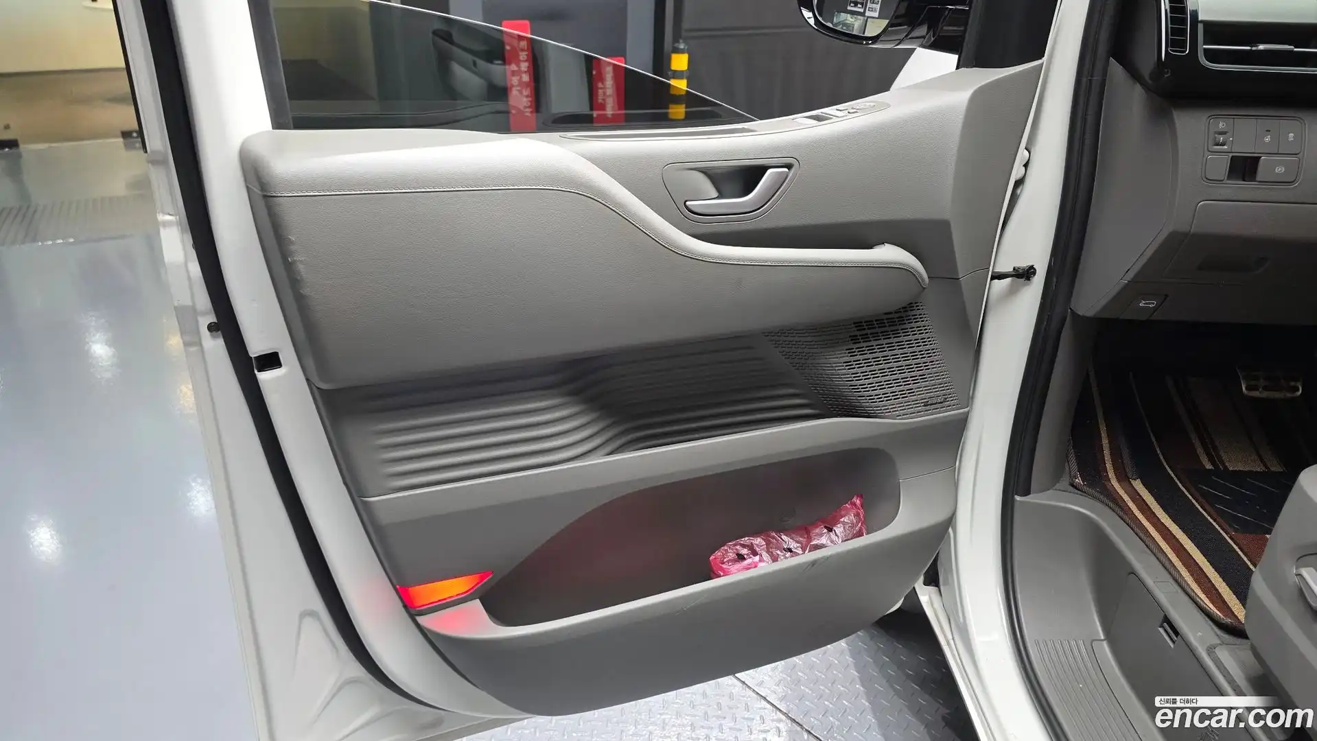 Staria Hyundai 2021.6-INNER-035