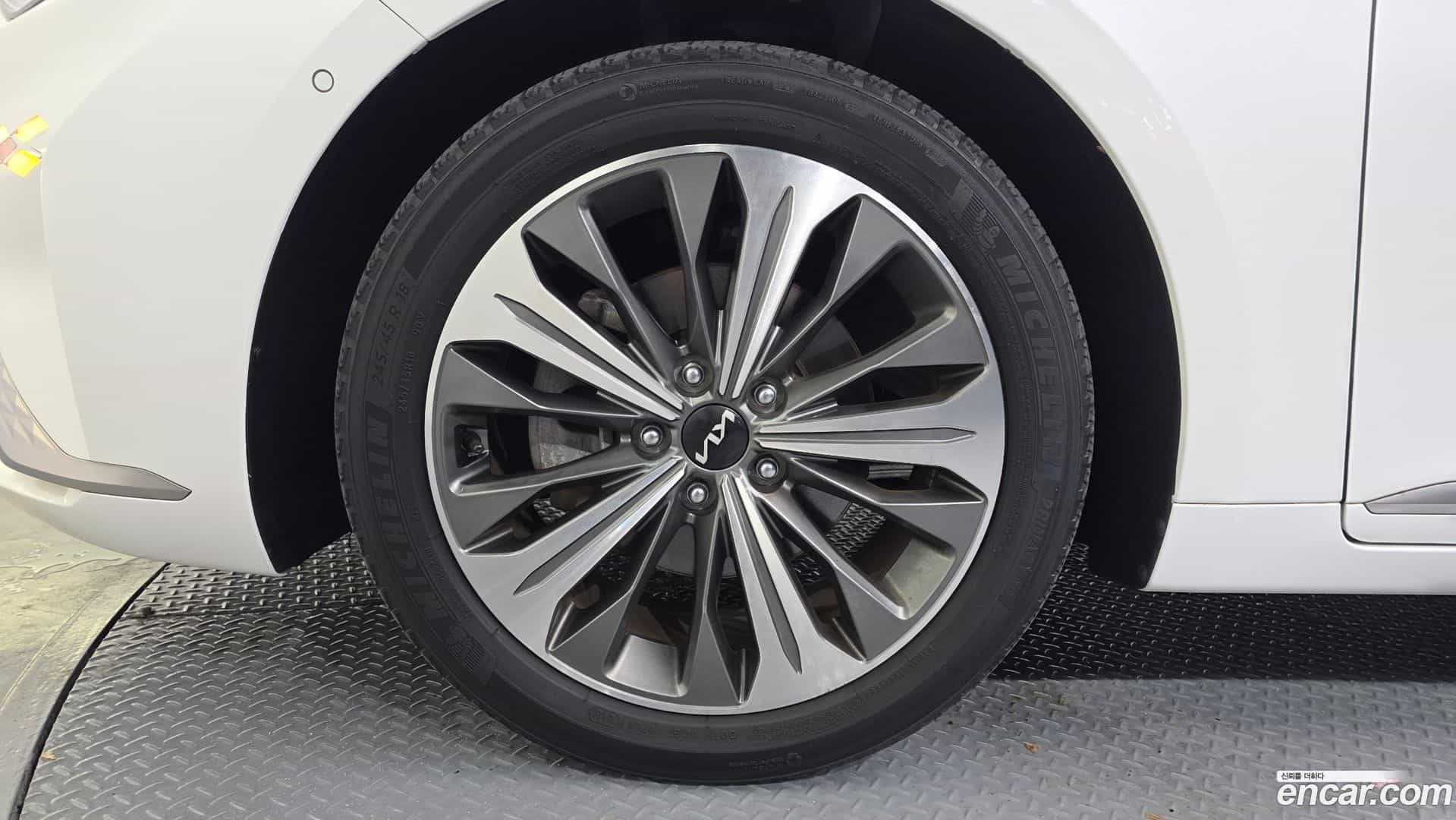 K8 Kia 2022.1-OUTER-005