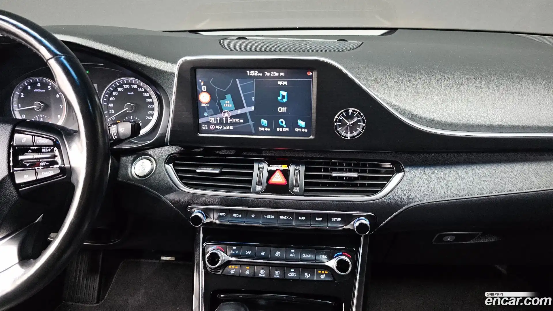Grandeur Hyundai 2018.4-OPTION-018