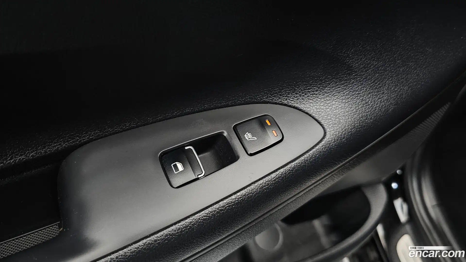 Grandeur Hyundai 2018.4-OPTION-022