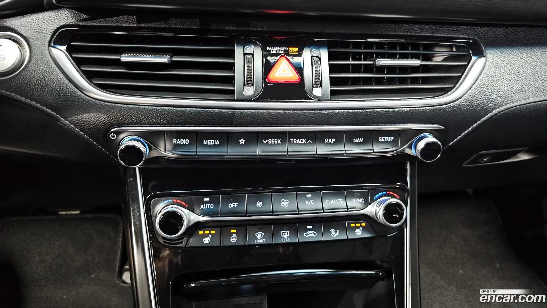 Grandeur Hyundai 2018.4-OPTION-043