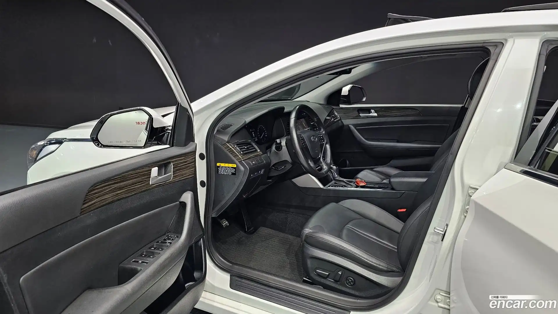 Sonata Hyundai 2015.5-INNER-010