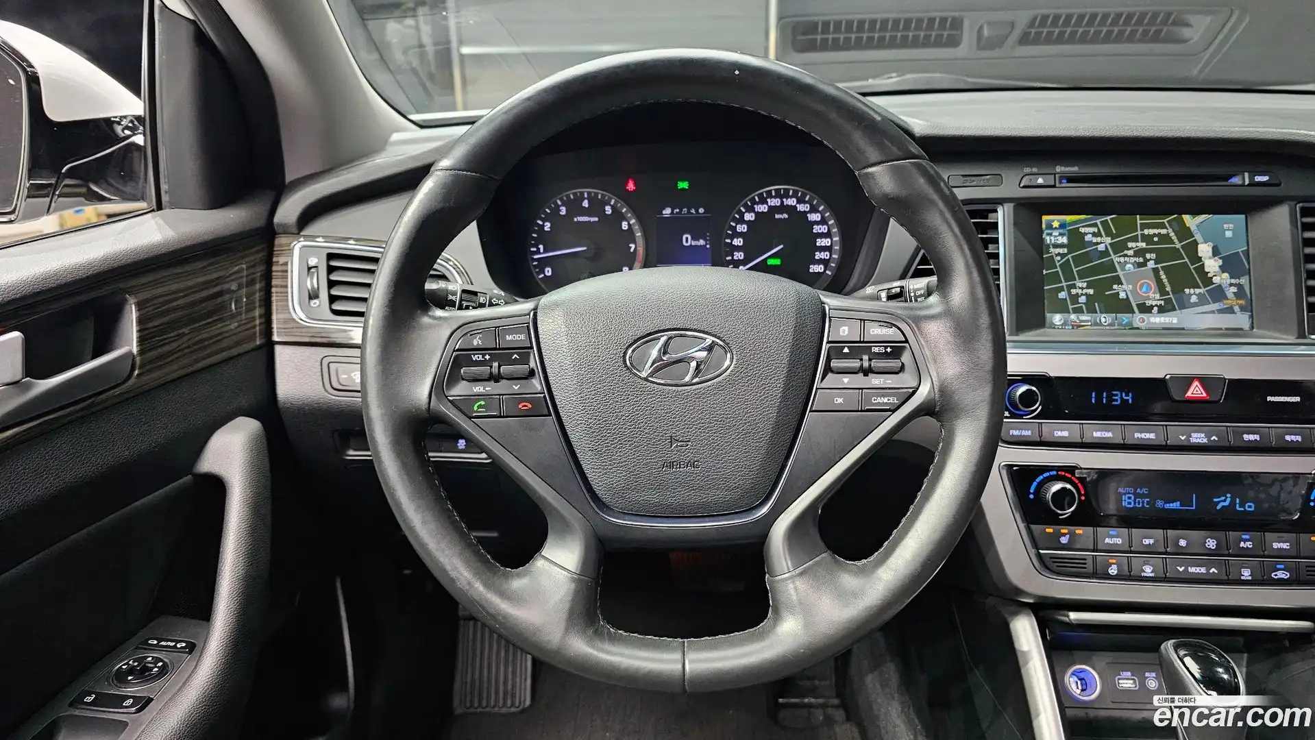 Sonata Hyundai 2015.5-OPTION-017