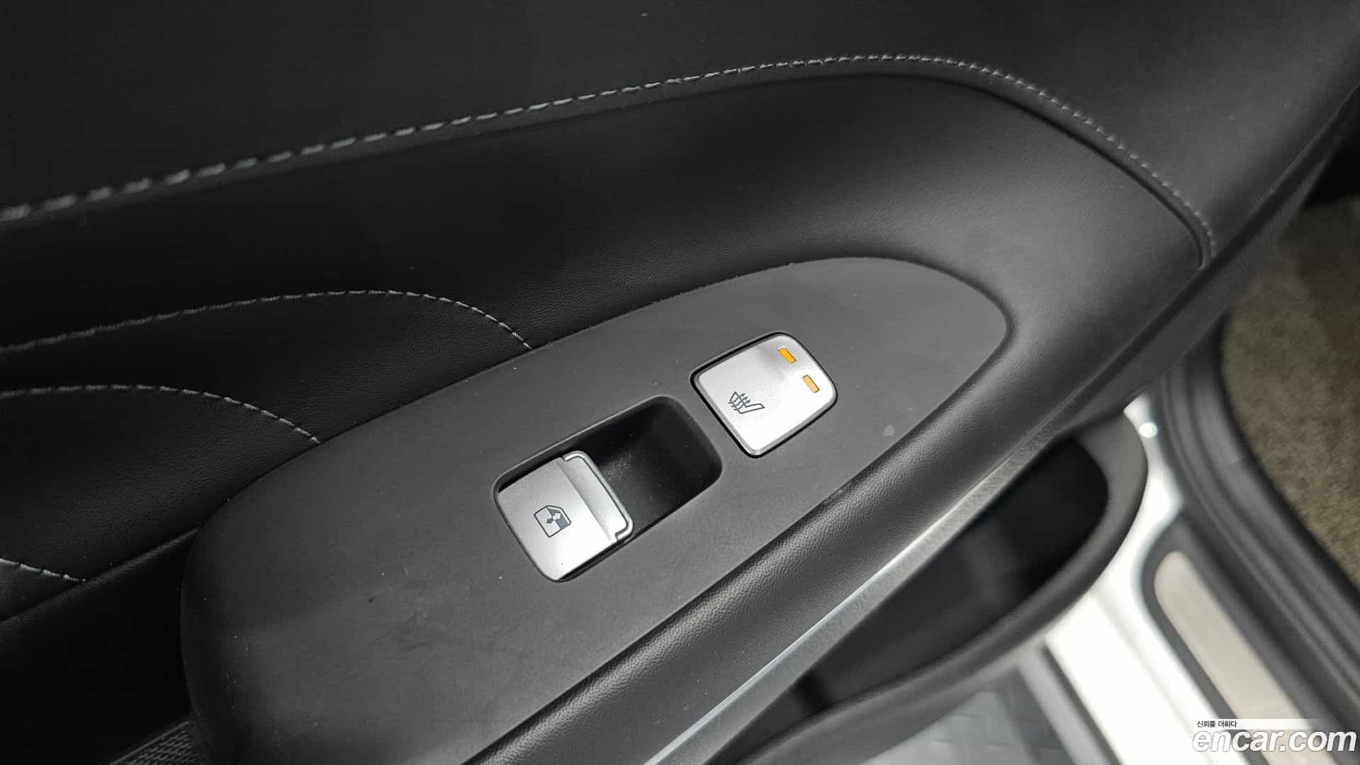 Grandeur Hyundai 2020.6-OPTION-023