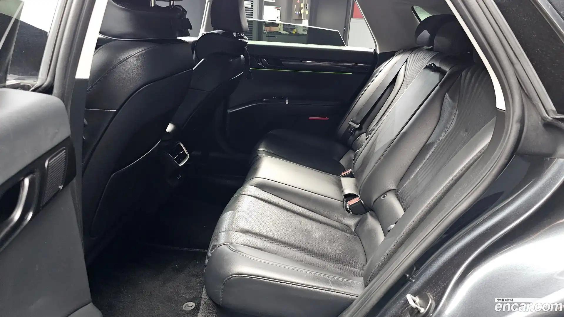 Grandeur Hyundai 2023.3-OPTION-015