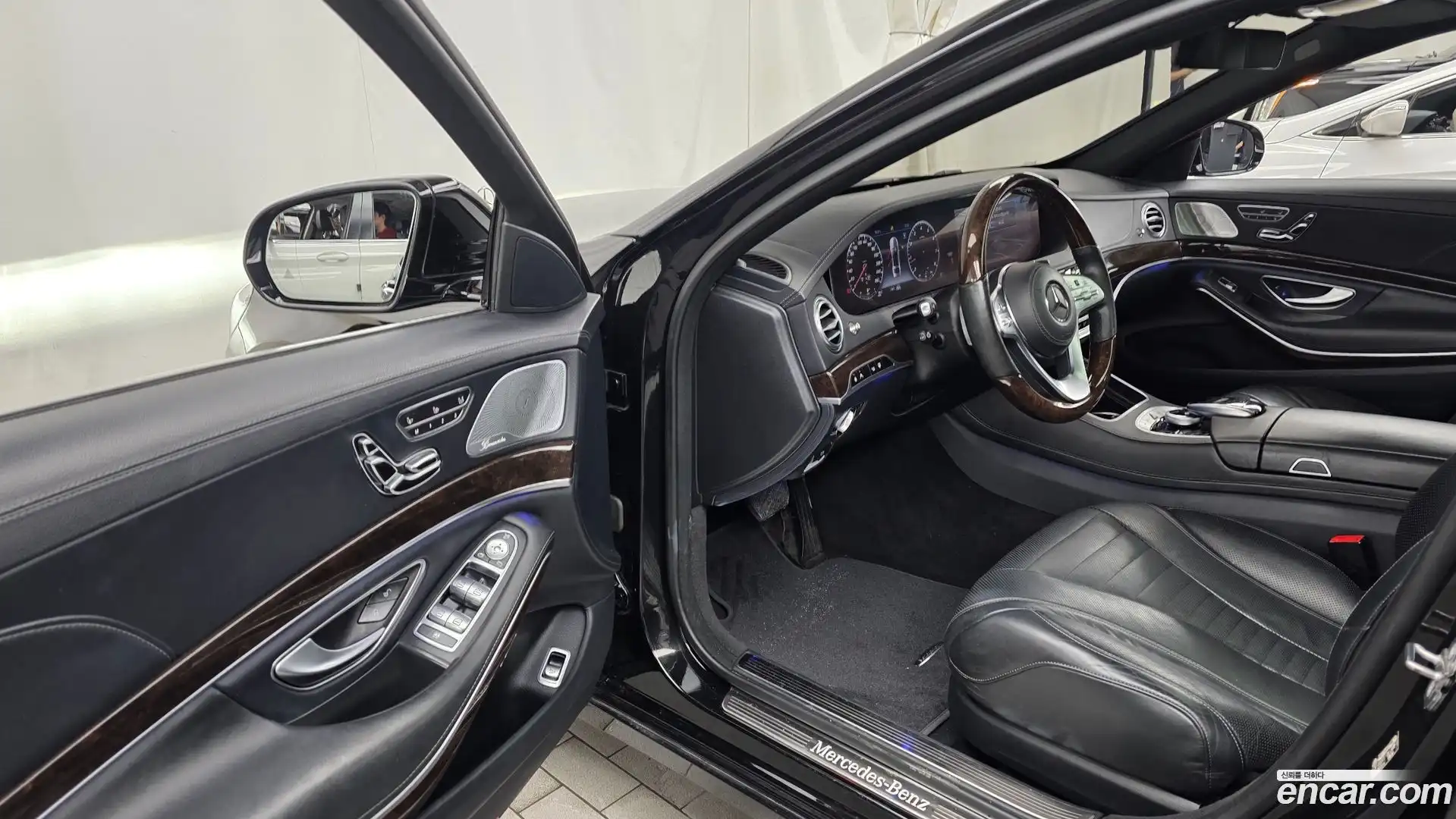 S-Class Mercedes-Benz 2020.1-INNER-010