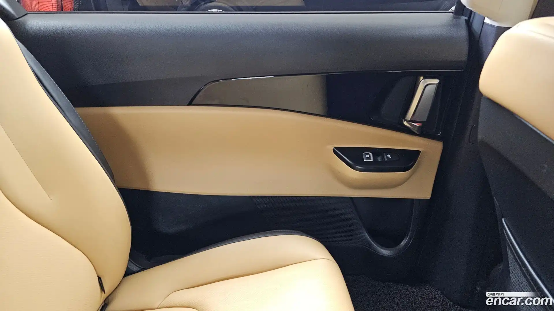 Canival Kia 2022.5-INNER-035
