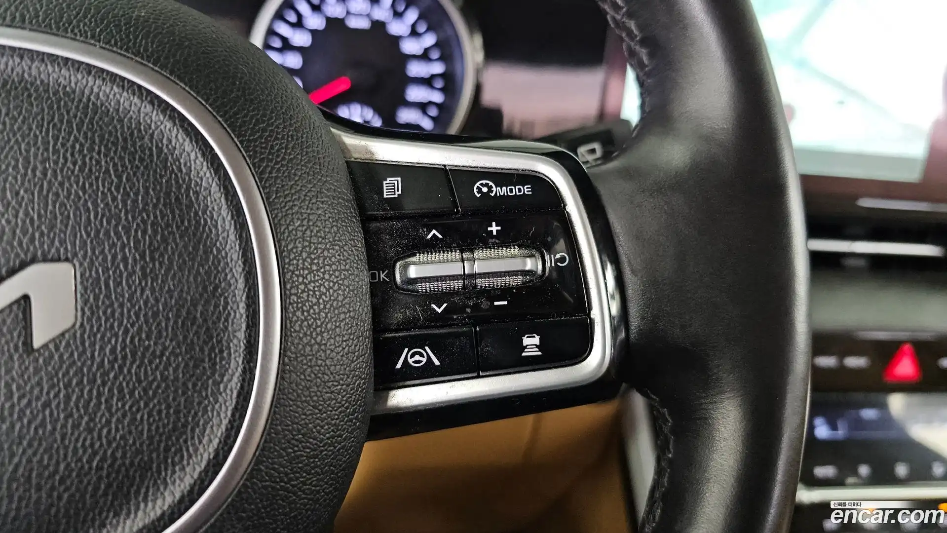 Canival Kia 2022.5-OPTION-044