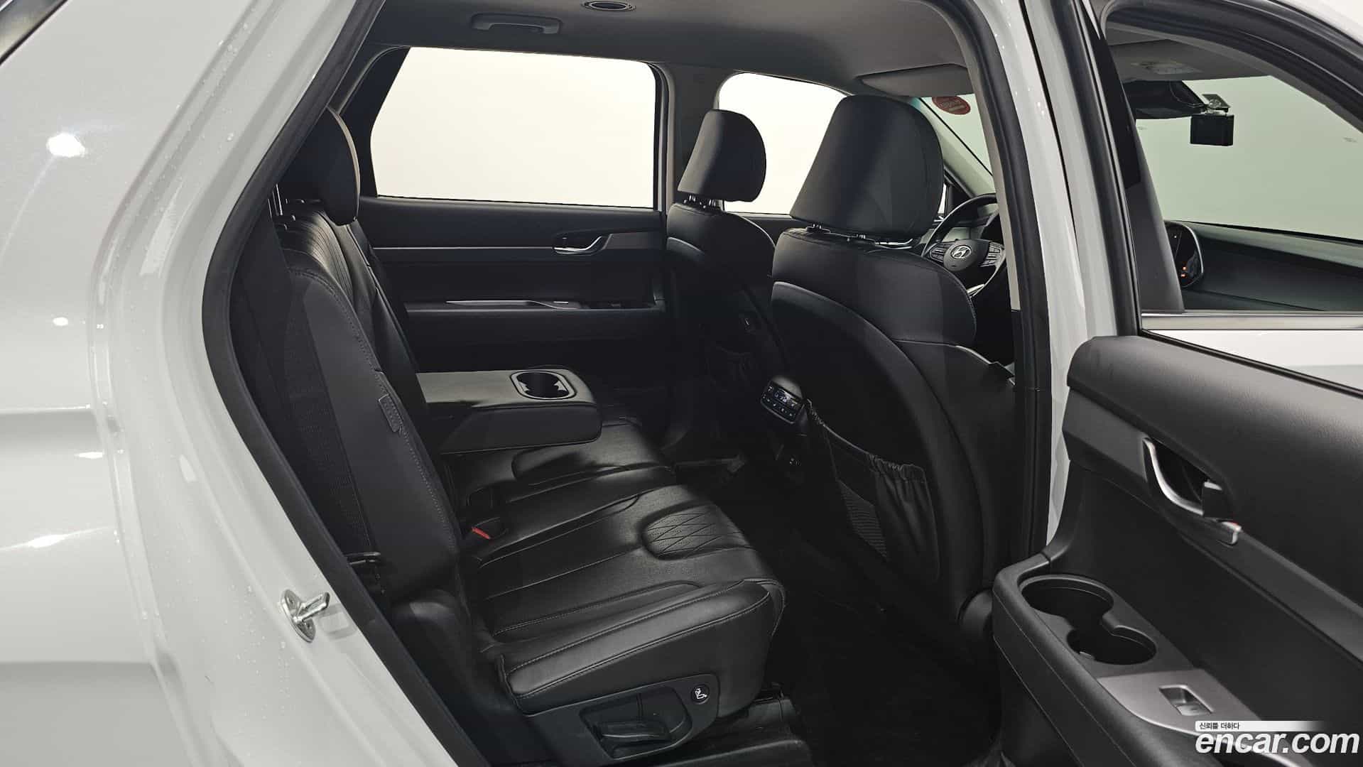 Palisade Hyundai 2021.0-INNER-036