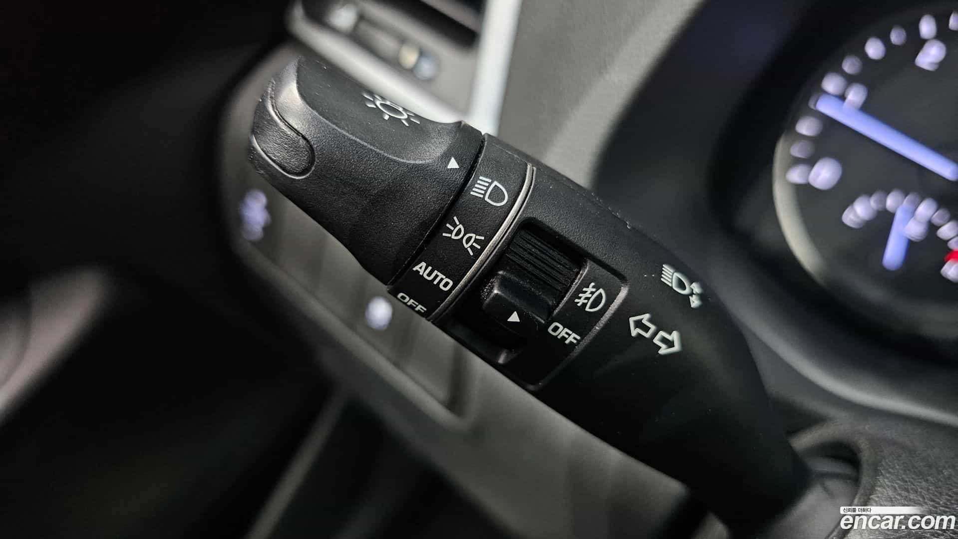 Tucson Hyundai 2016.3-OPTION-043