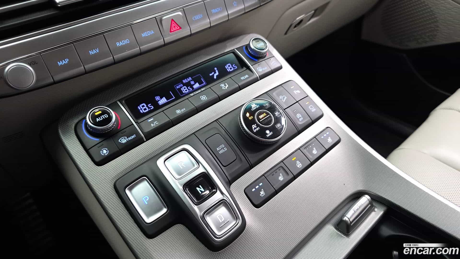 Palisade Hyundai 2021.9-INNER-009