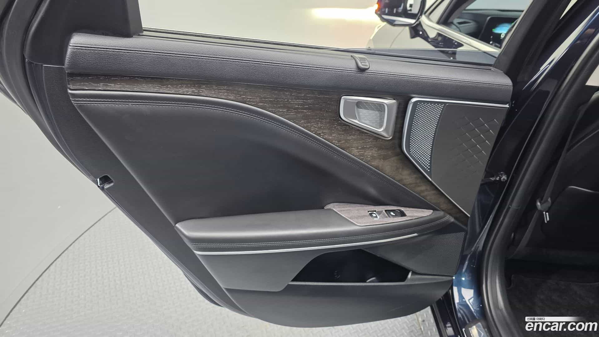 K8 Kia 2023.4-INNER-035