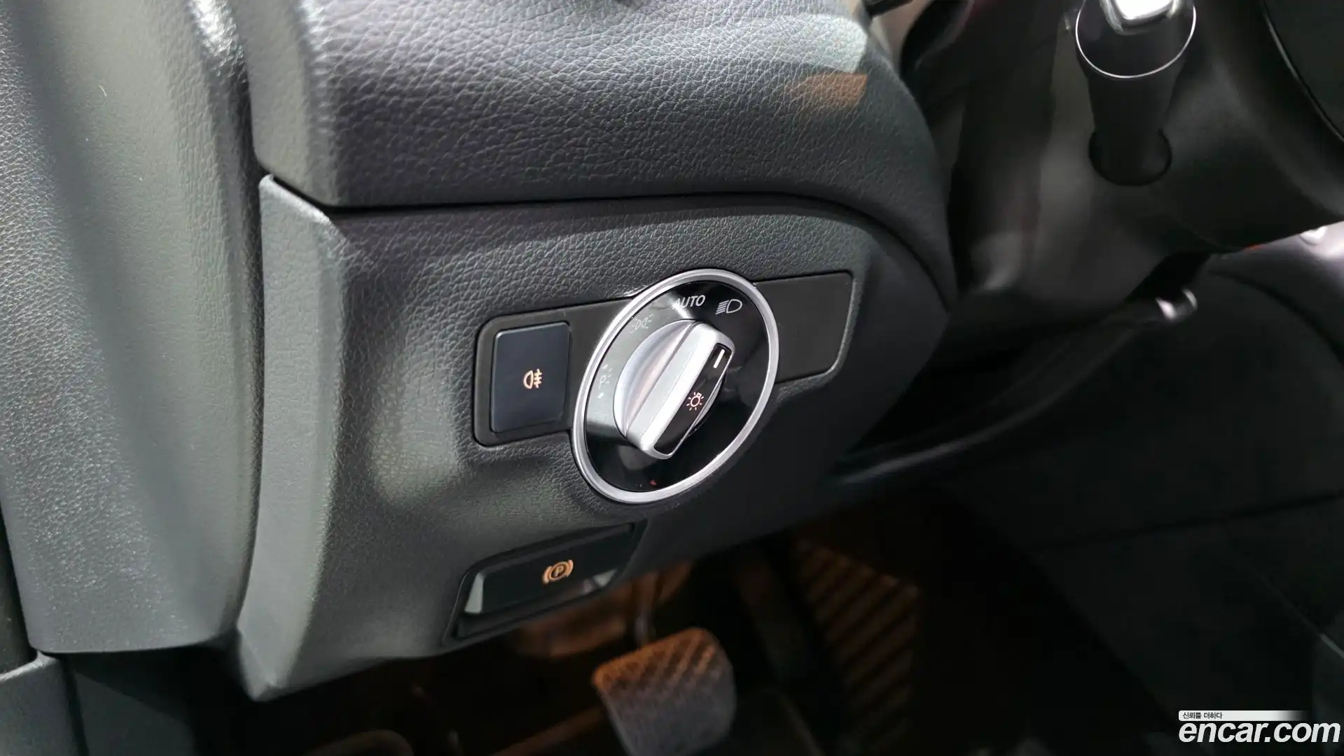 GLA-Class Mercedes-Benz 2017.2-OPTION-016