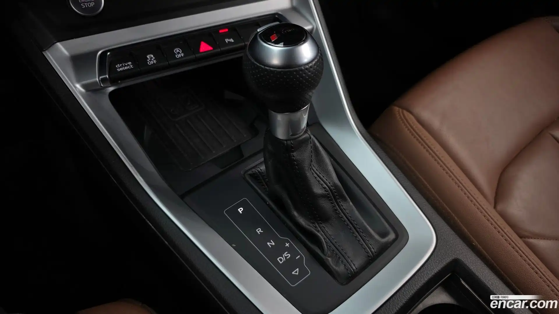 Q3 Audi 2020.4-INNER-009