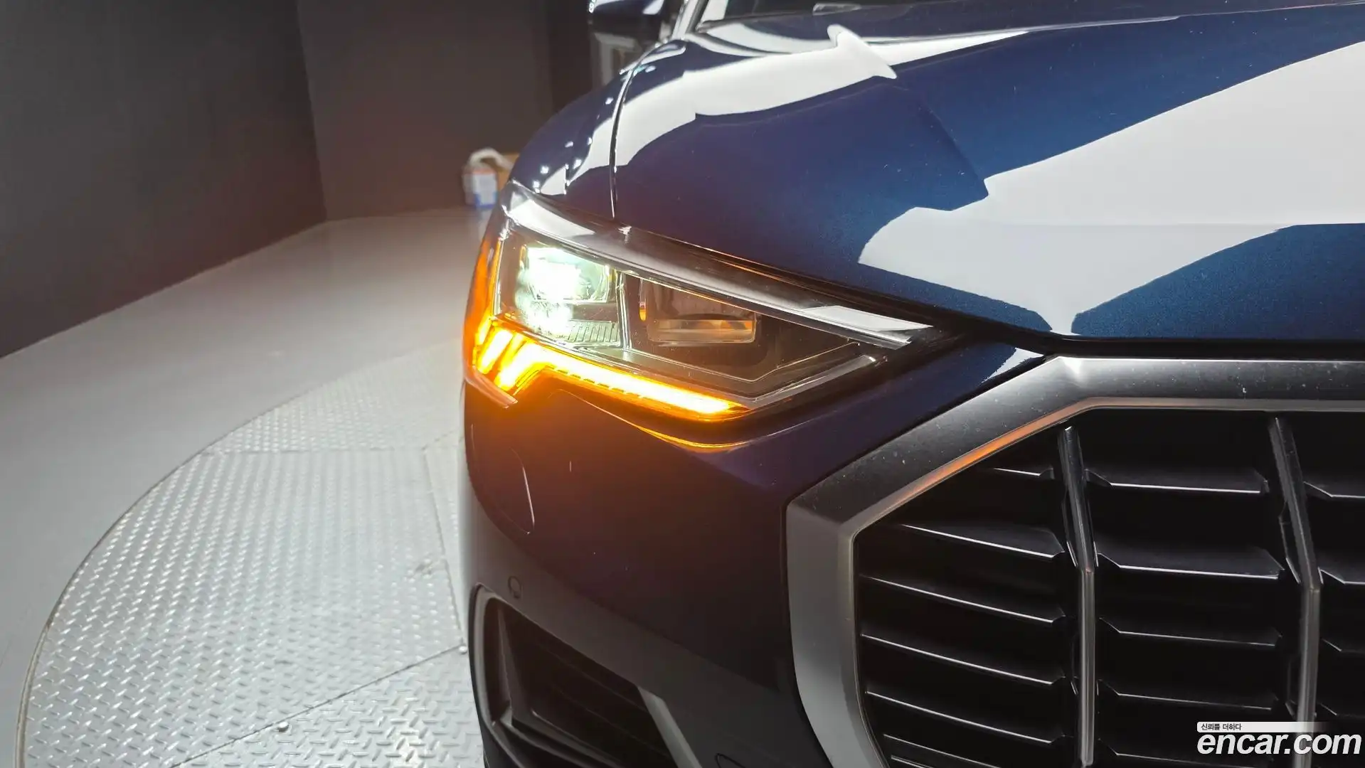 Q3 Audi 2020.4-OUTER-032