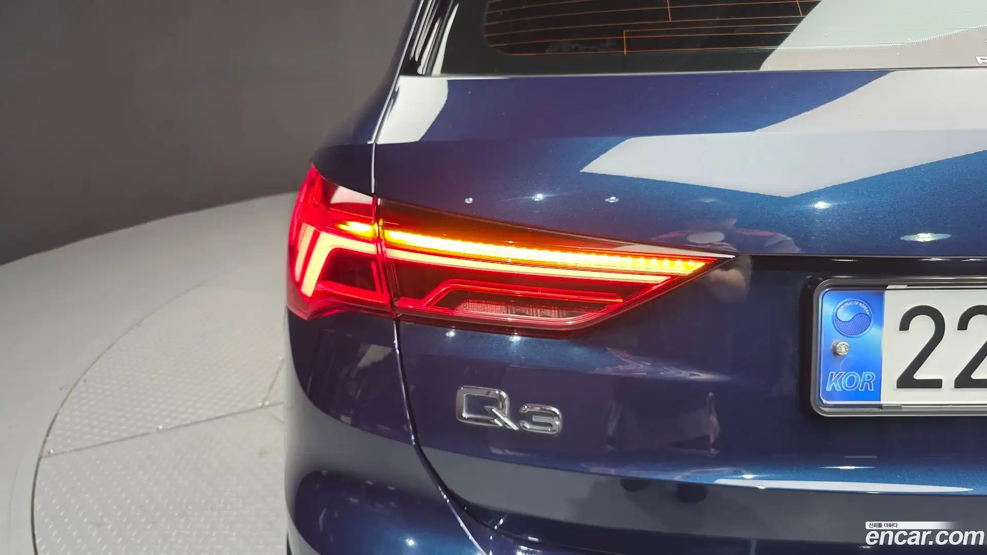 Q3 Audi 2020.4-OUTER-033