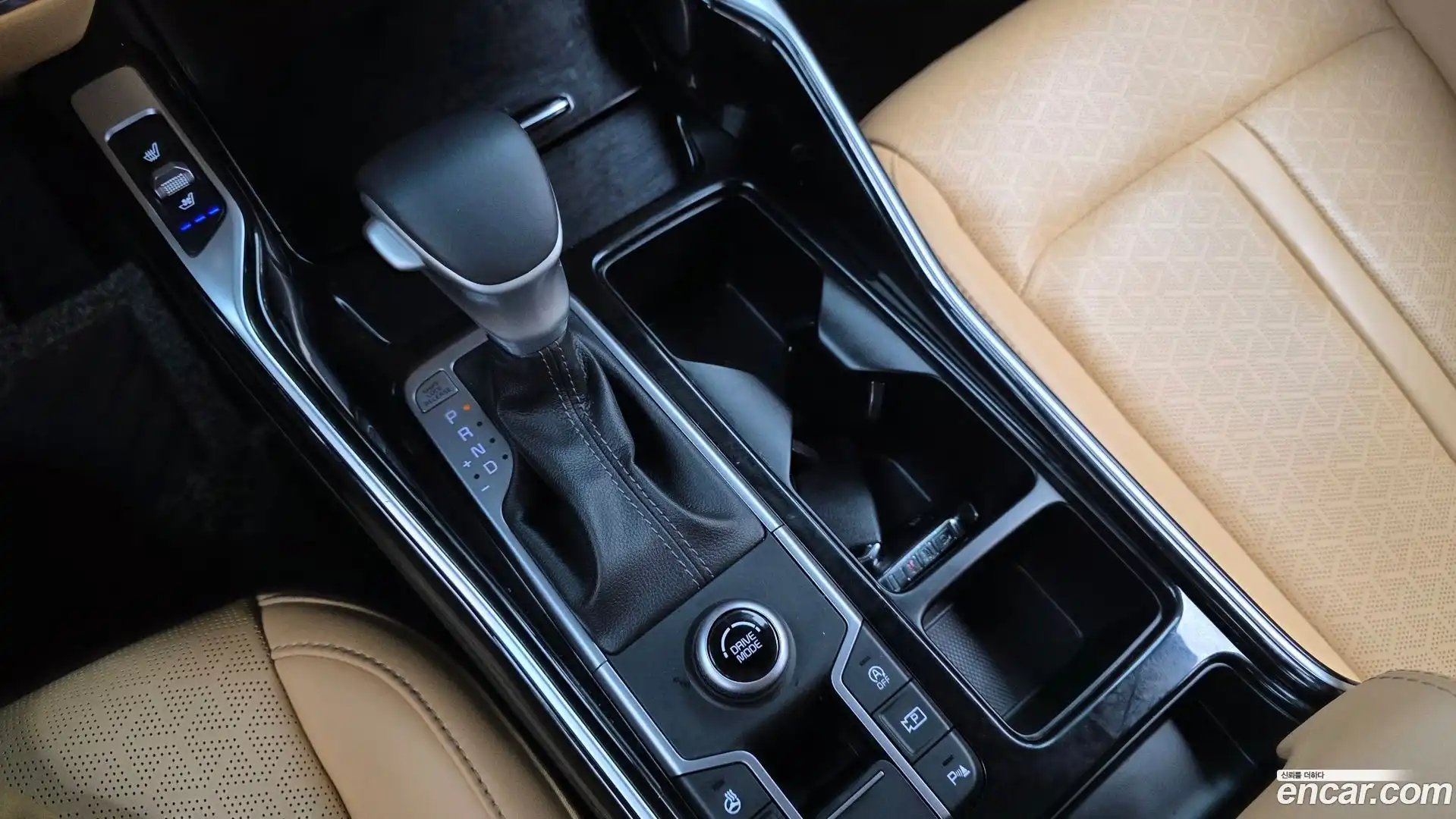 Sorento Kia 2022.5-INNER-009