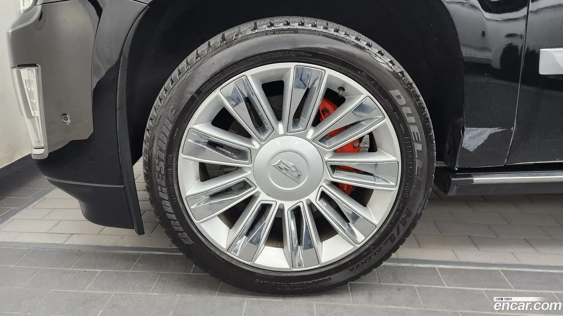 Escalade Cadillac 2017.9-OUTER-005