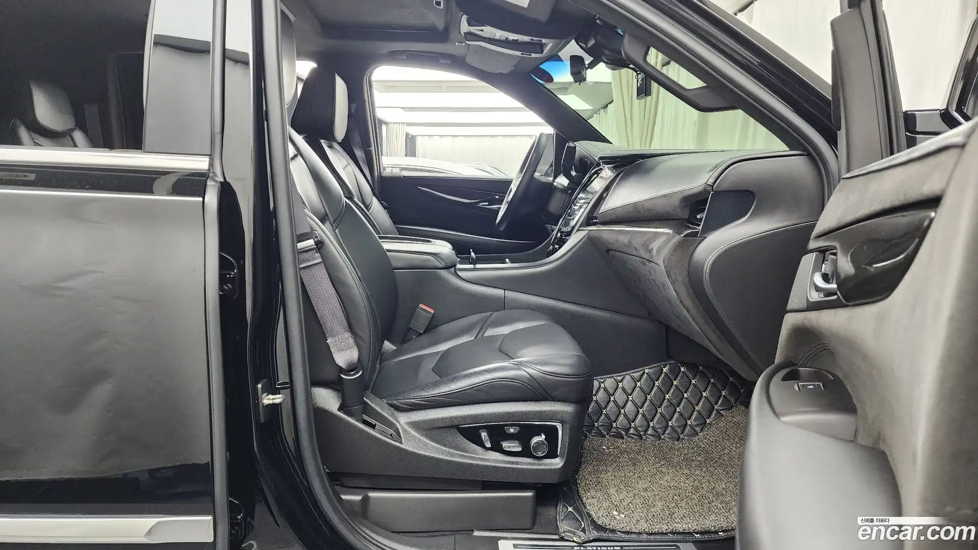 Escalade Cadillac 2017.9-OPTION-015