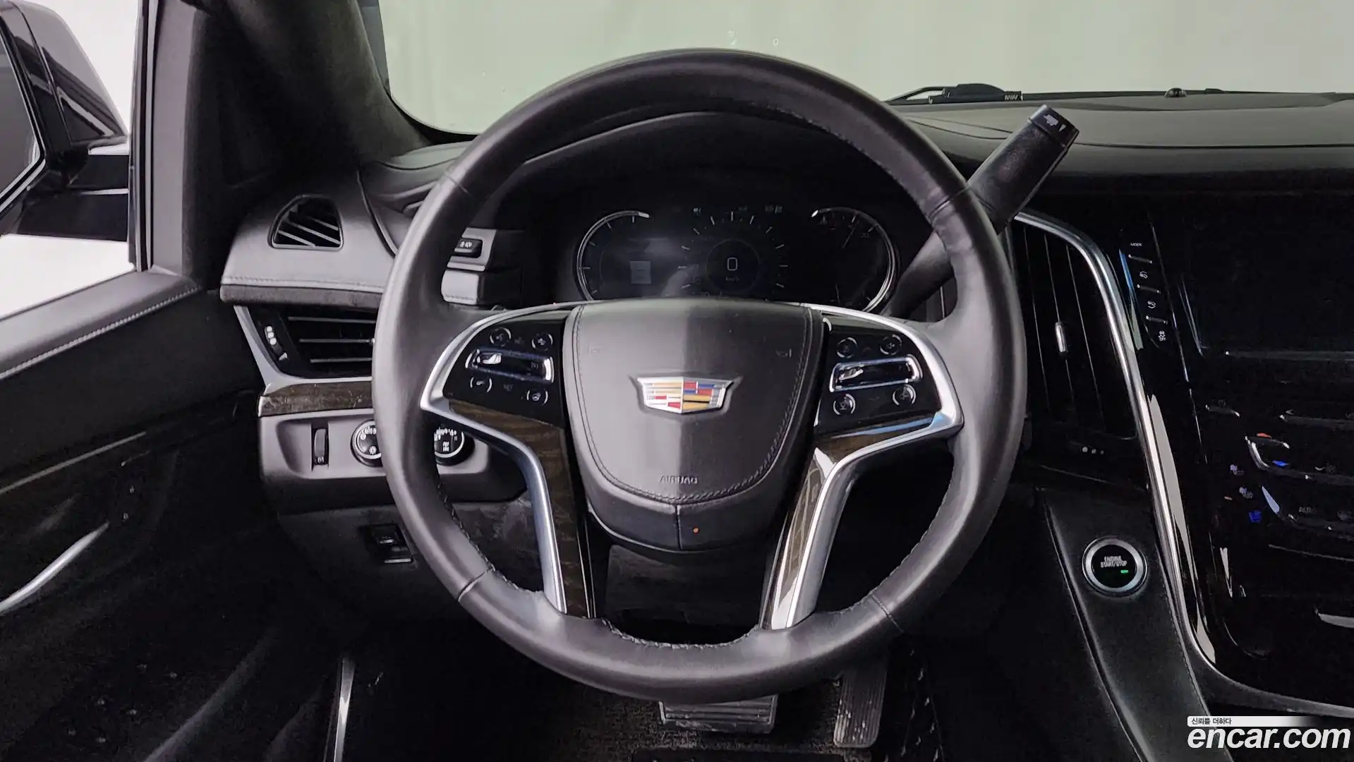 Escalade Cadillac 2017.9-OPTION-017