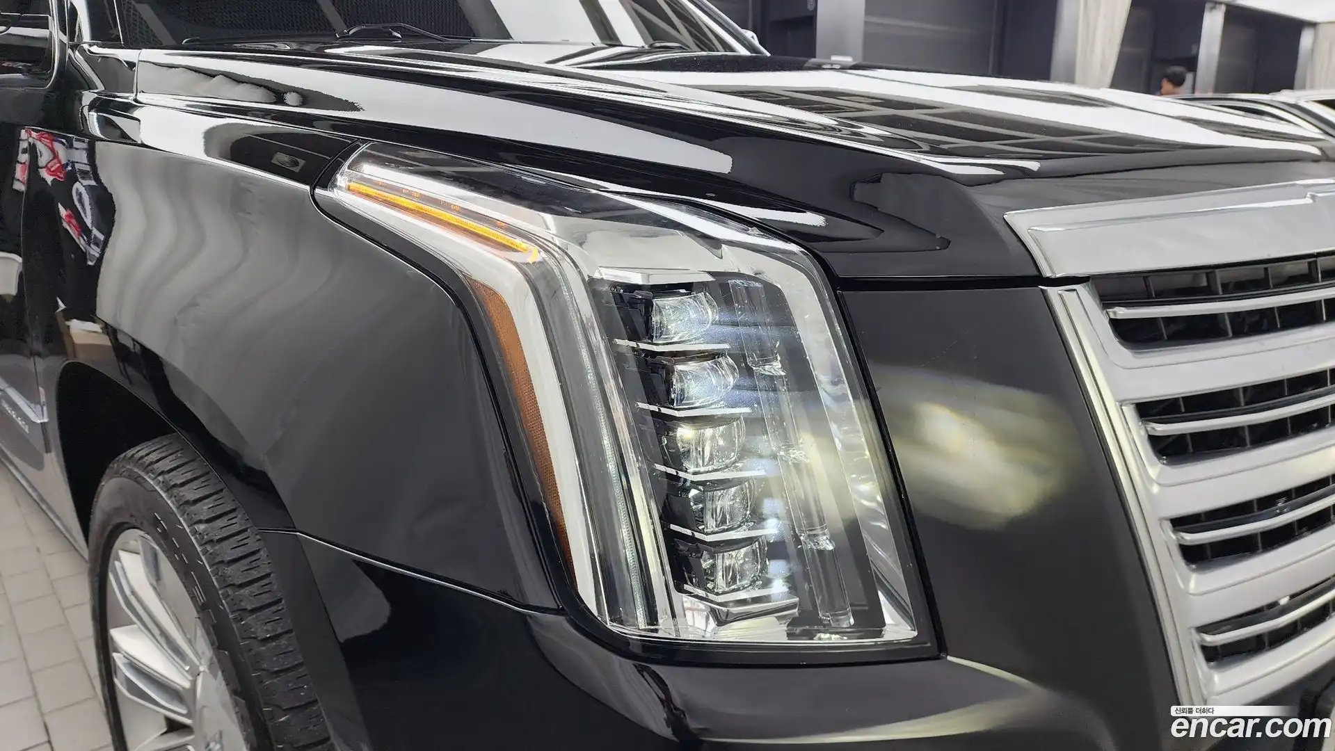 Escalade Cadillac 2017.9-OUTER-032