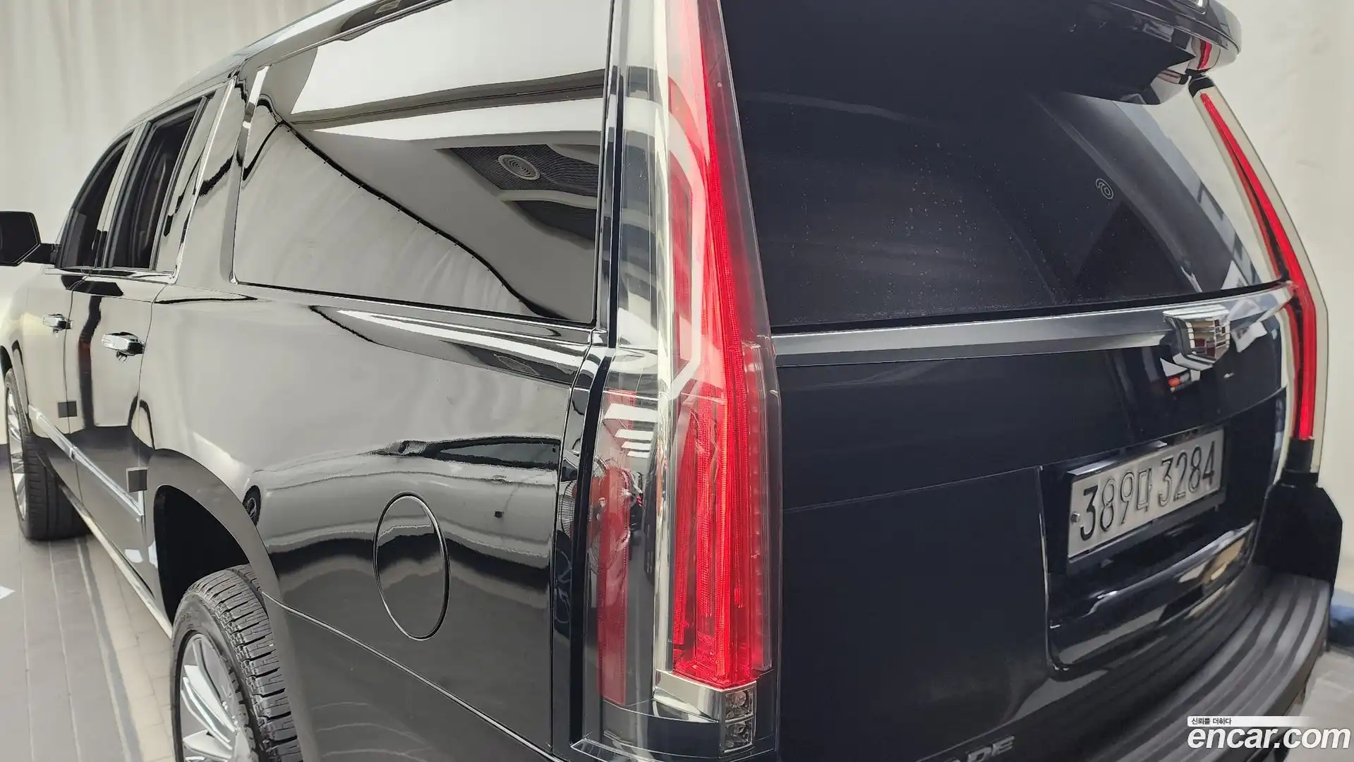 Escalade Cadillac 2017.9-OUTER-033