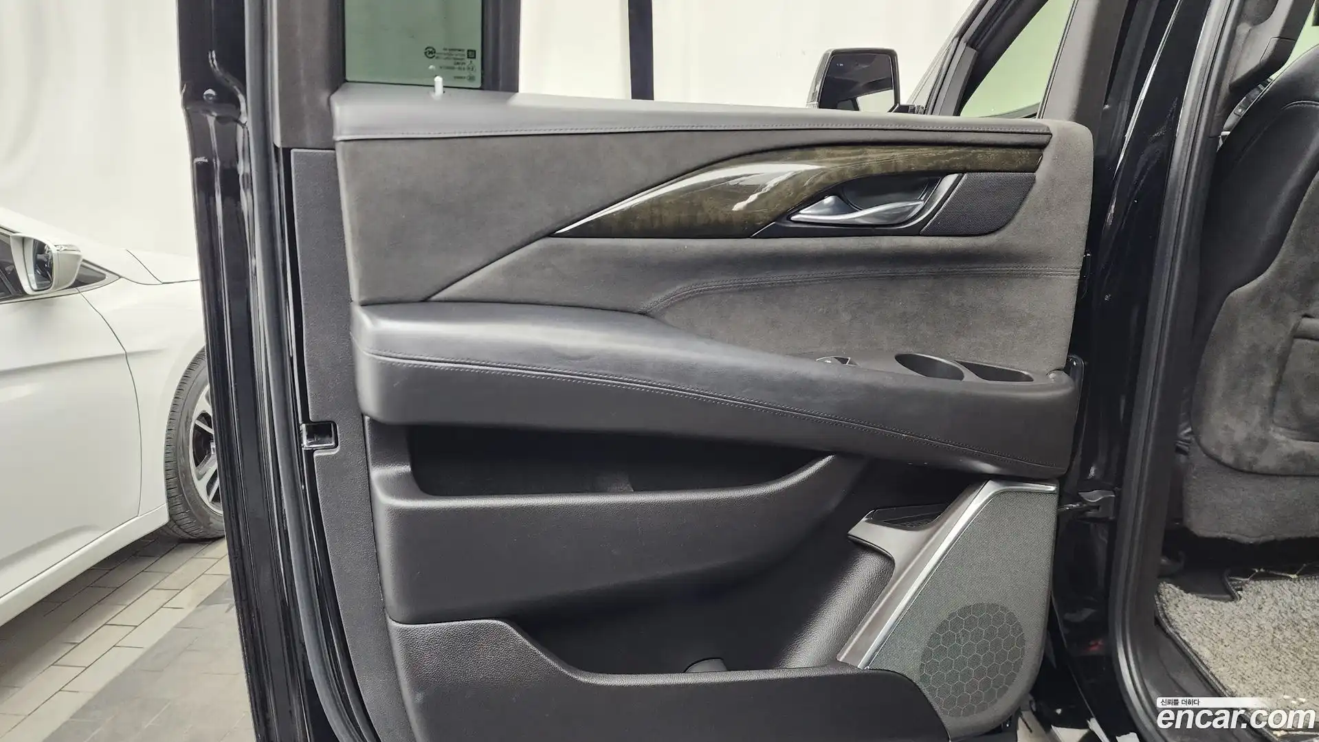 Escalade Cadillac 2017.9-INNER-035