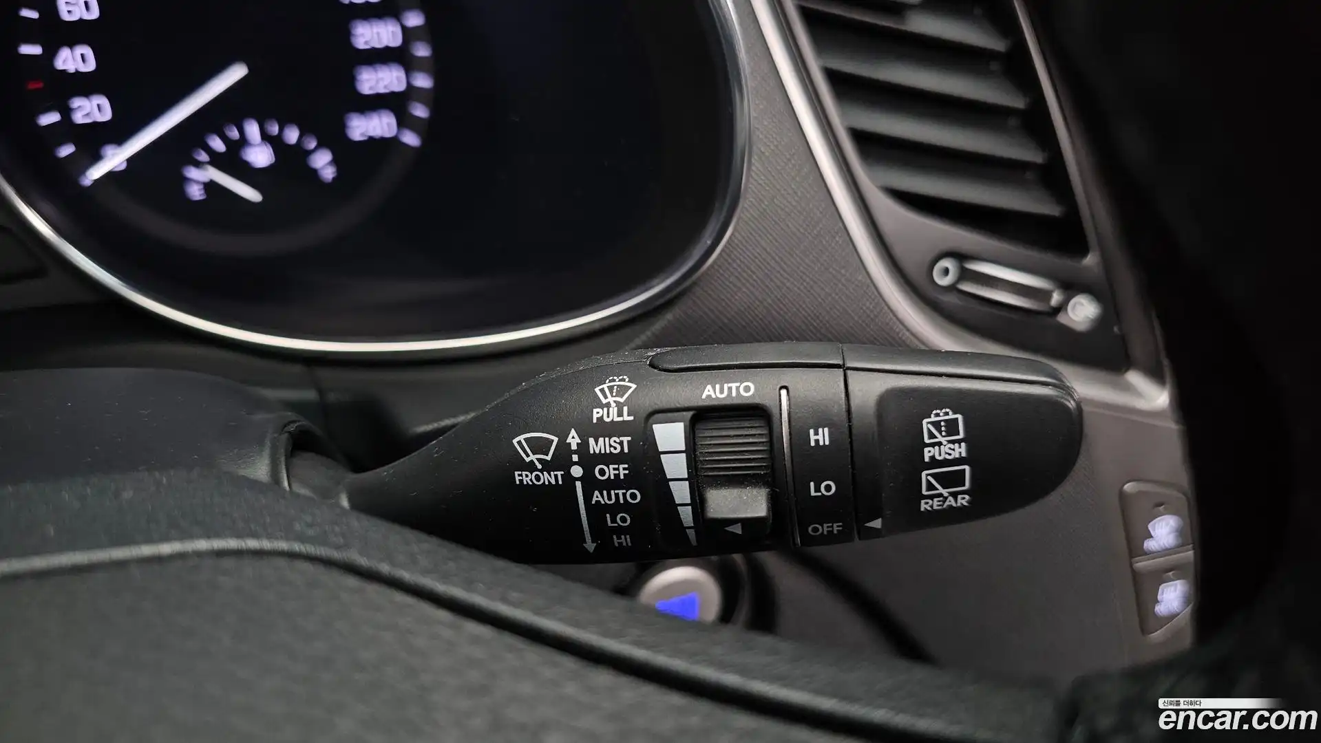 Santafe Hyundai 2017.5-OPTION-040