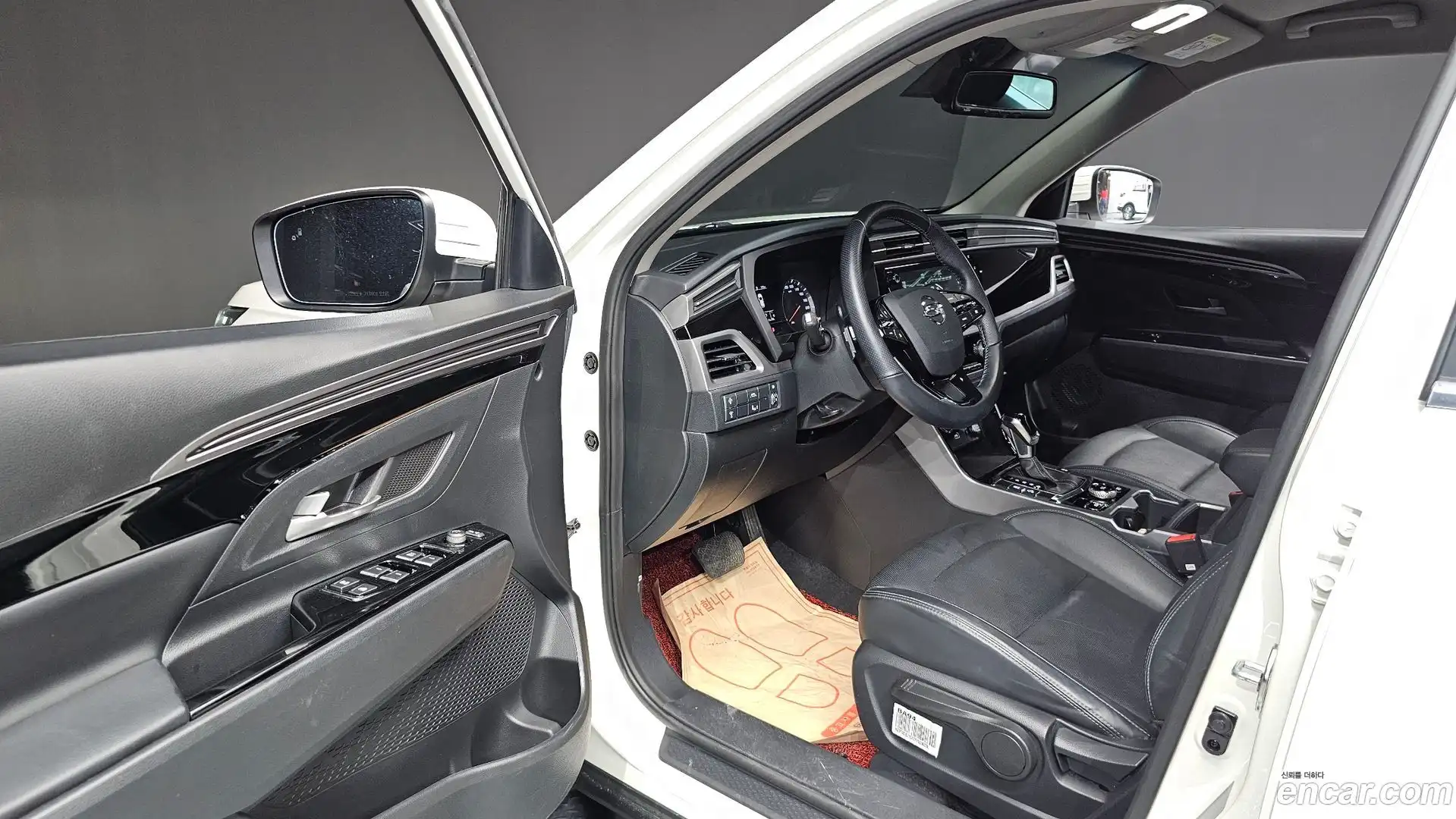 KORANDO KG Mobility 2021.8-INNER-010