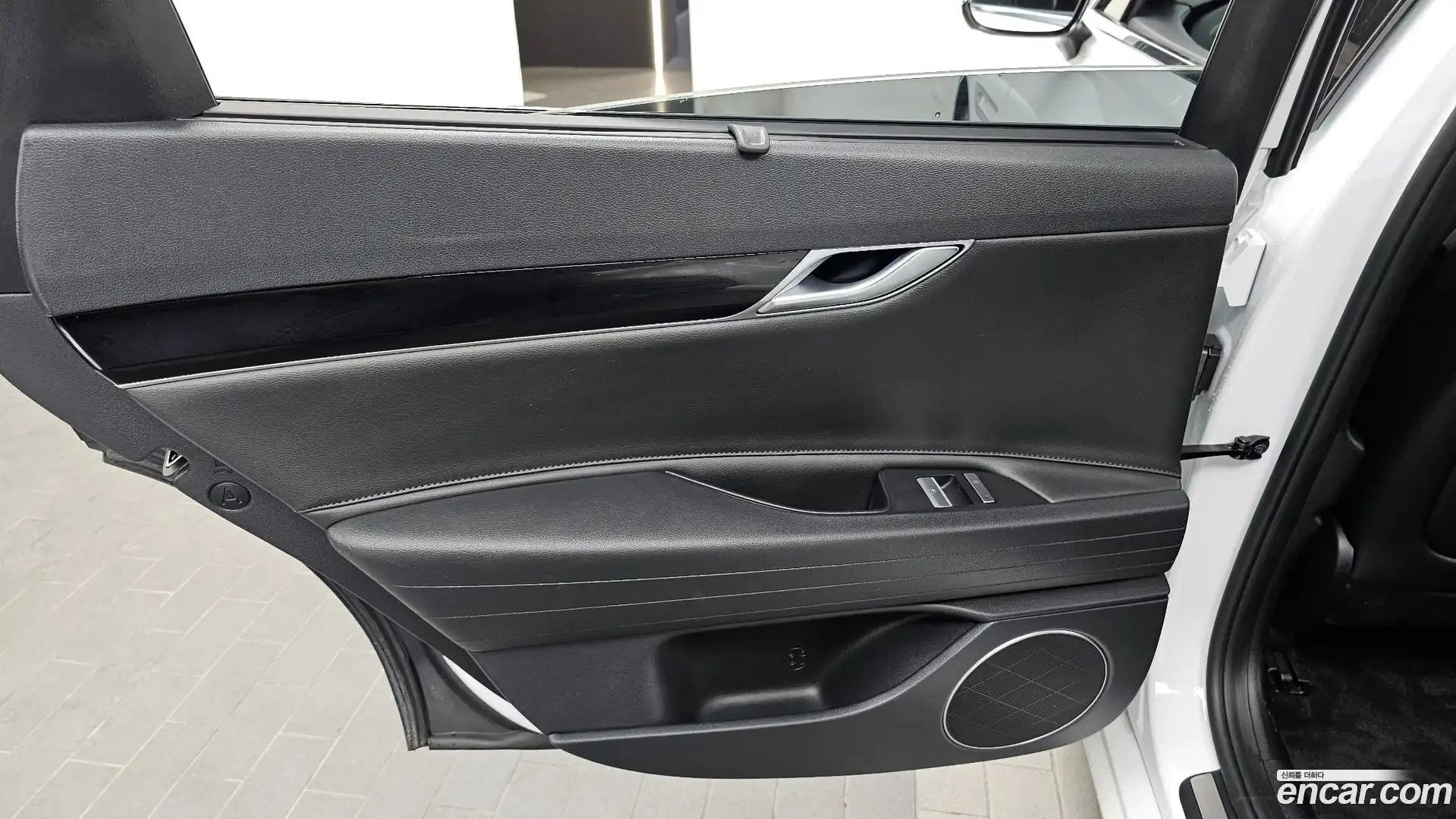 G80 Genesis 2021.5-INNER-035