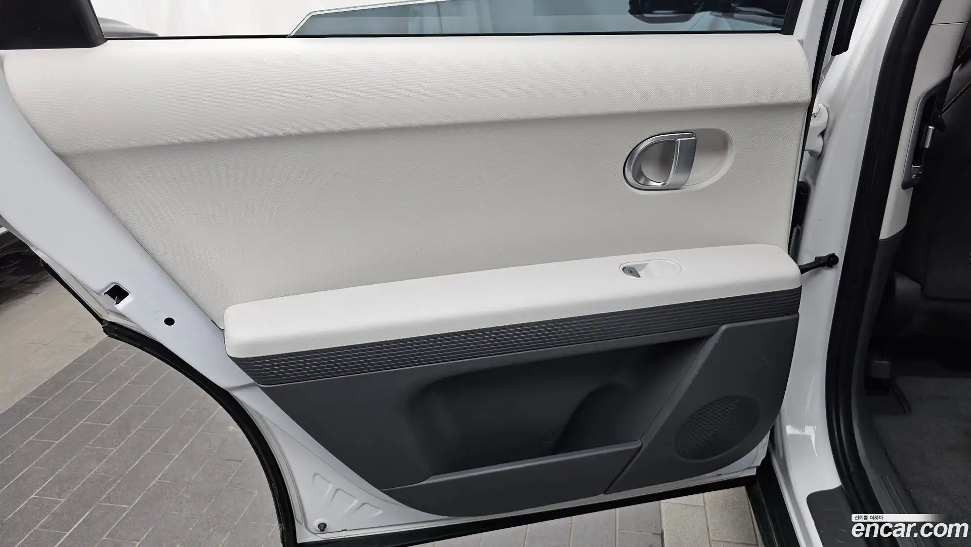 Ioniq5 Hyundai 2021.11-INNER-035