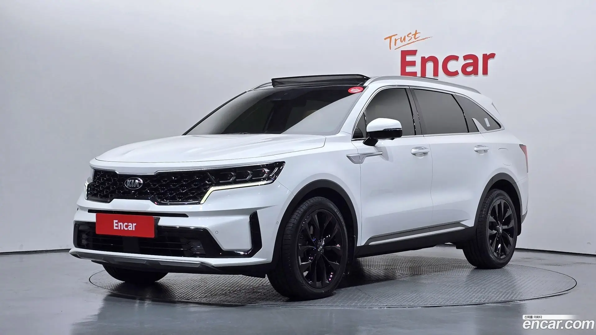 Main__Slider__Photo:Sorento Kia 2020.4-0