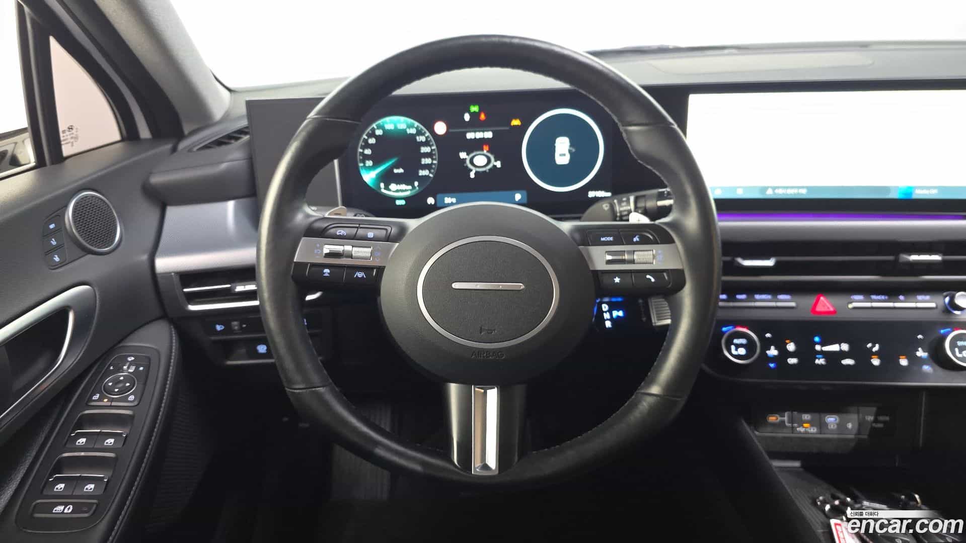 Sonata Hyundai 2023.8-OPTION-017