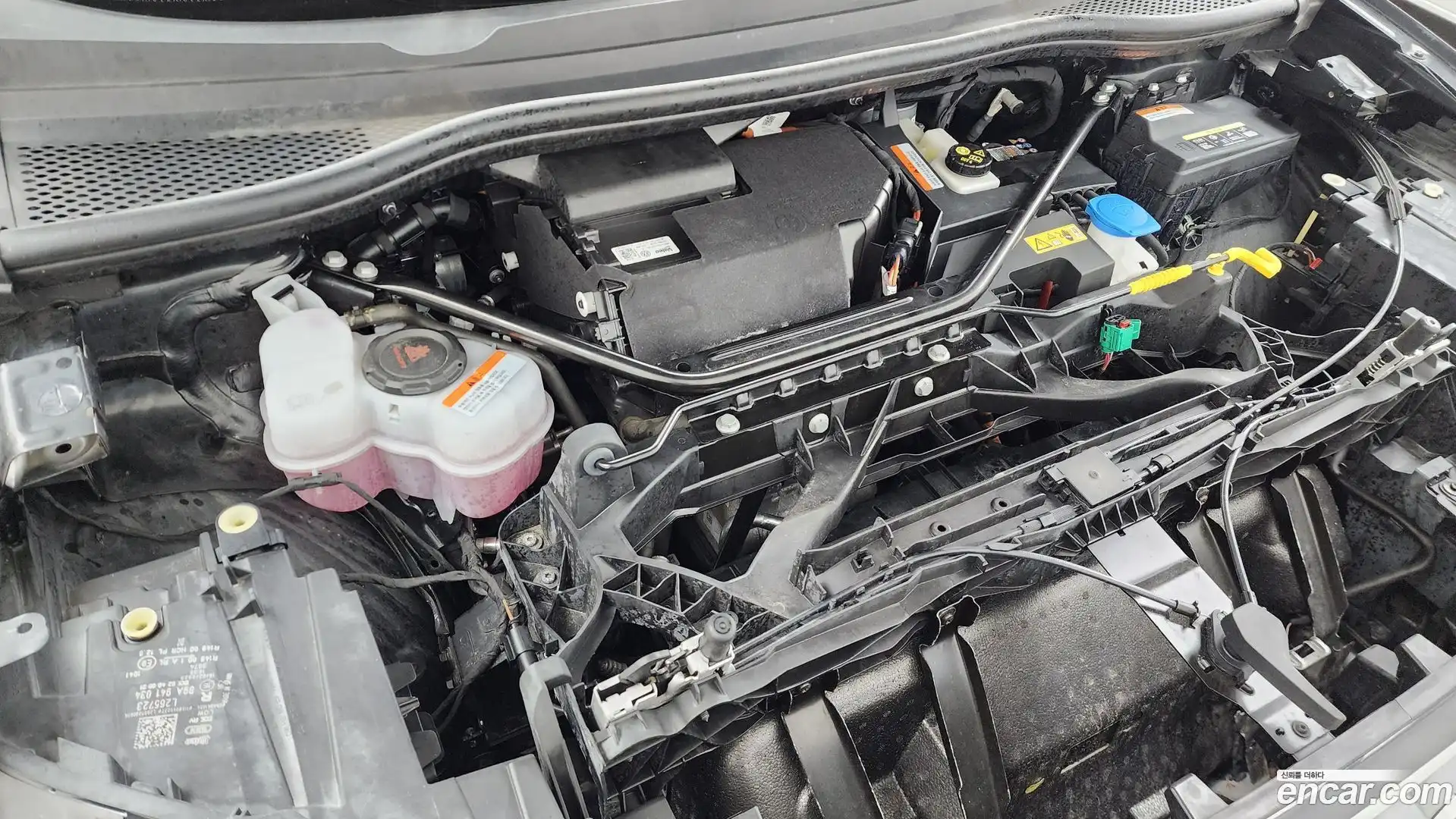 Q4 e-tron Audi 2023.9-OUTER-006
