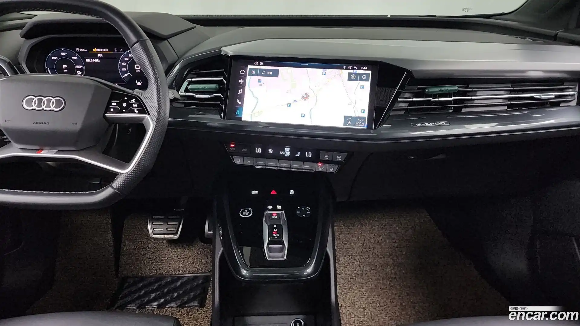 Q4 e-tron Audi 2023.9-OPTION-018