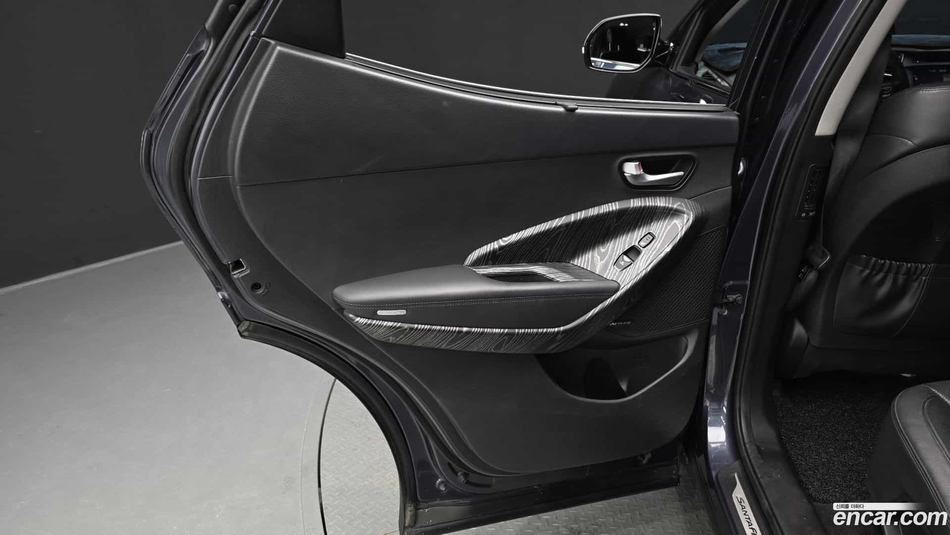 Santafe Hyundai 2015.5-INNER-035