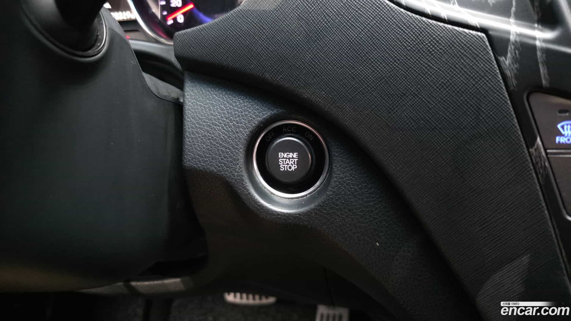 Santafe Hyundai 2015.5-OPTION-042