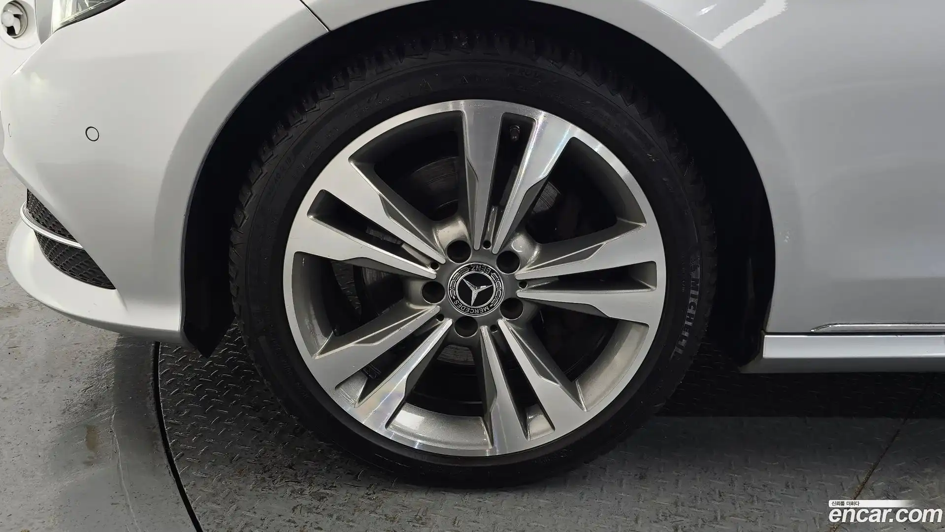 E-Class Mercedes-Benz 2014.2-OUTER-005