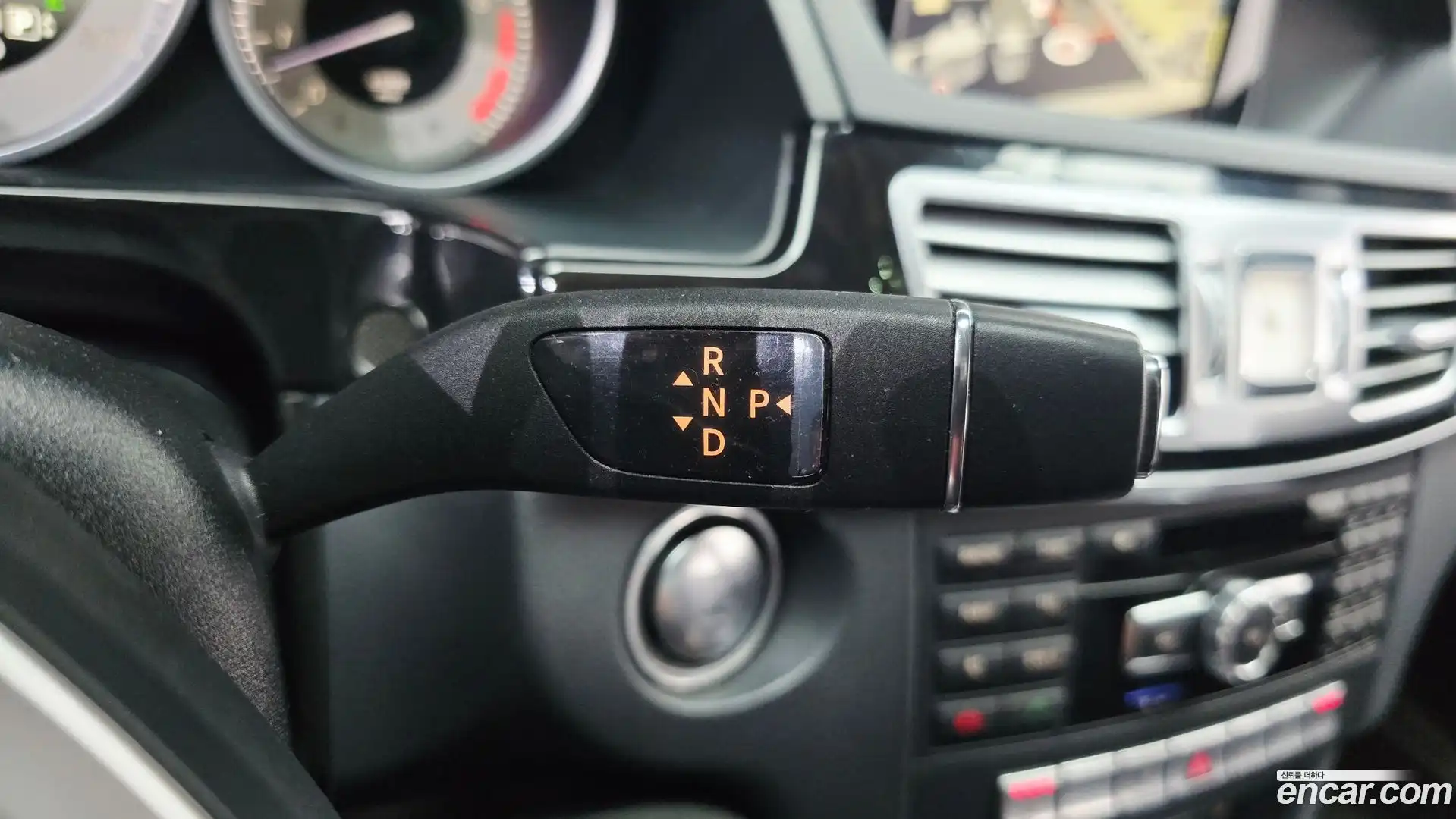 E-Class Mercedes-Benz 2014.2-INNER-009