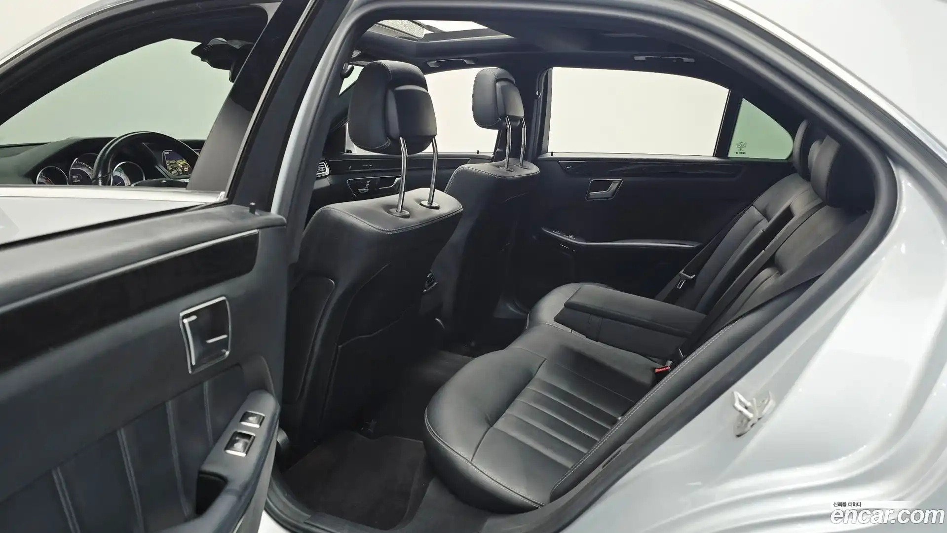 E-Class Mercedes-Benz 2014.2-OPTION-015