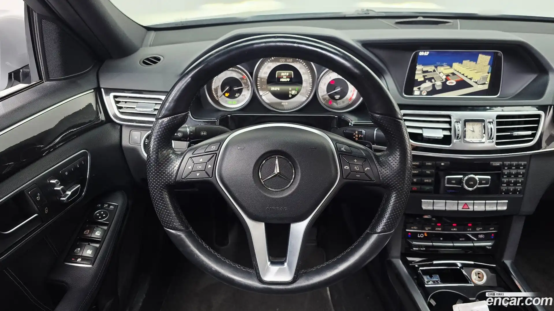 E-Class Mercedes-Benz 2014.2-OPTION-017