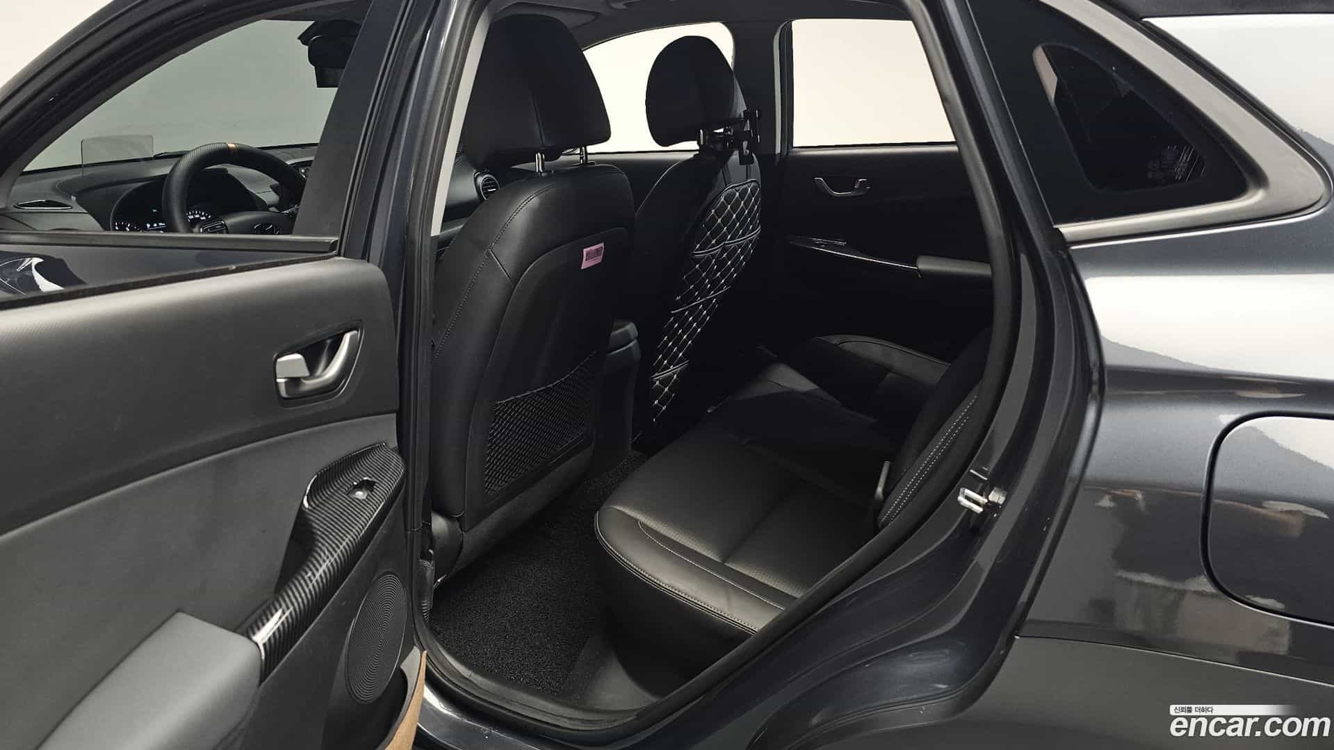 Kona Hyundai 2018.7-INNER-036
