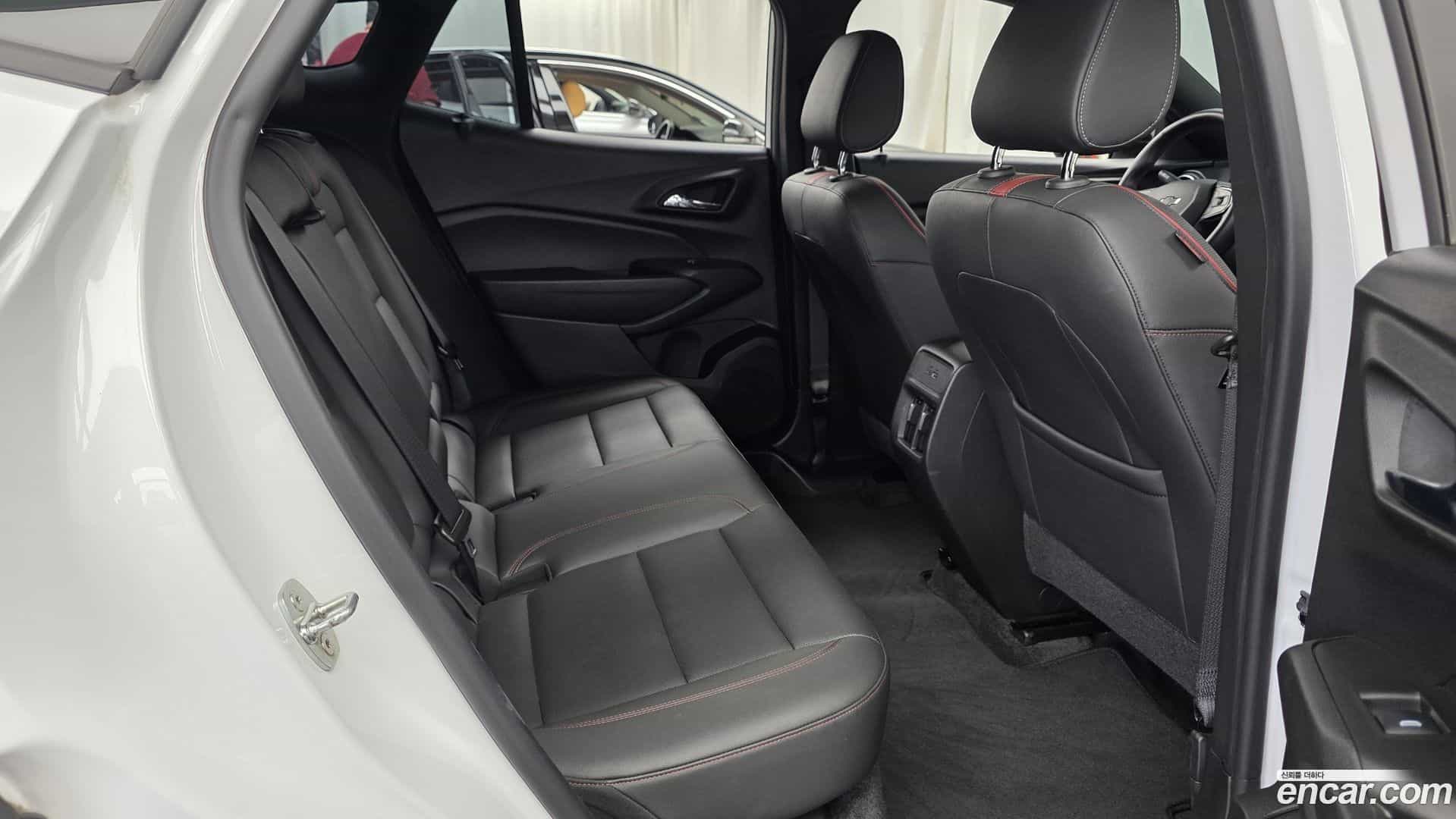 Trax Chevrolet 2023.3-OPTION-015